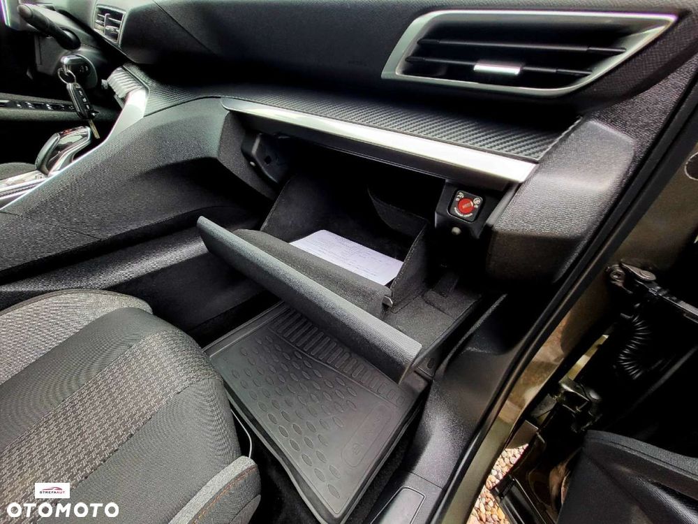 Peugeot 3008 - 19