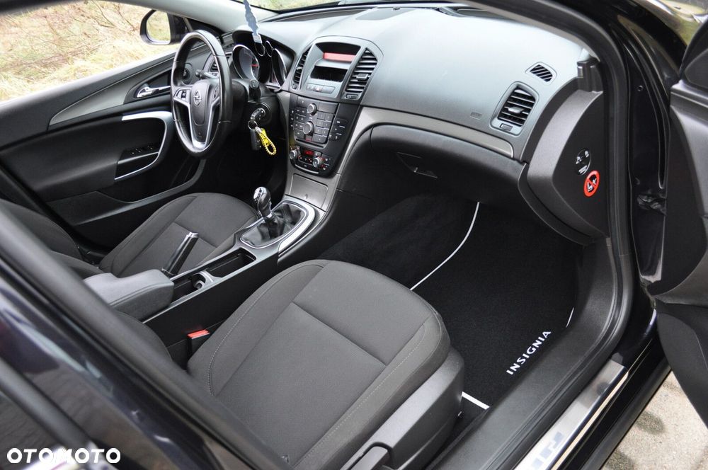 Opel Insignia - 10