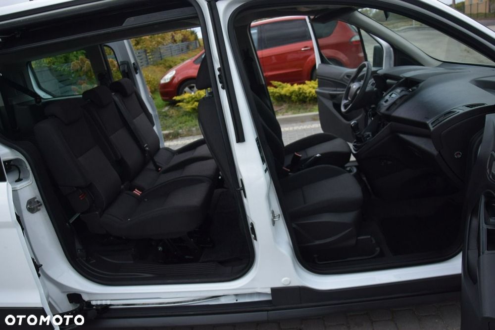 Ford Transit Connect - 36
