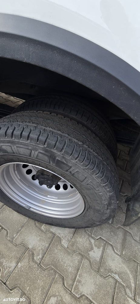 Volkswagen CRAFTER - 10