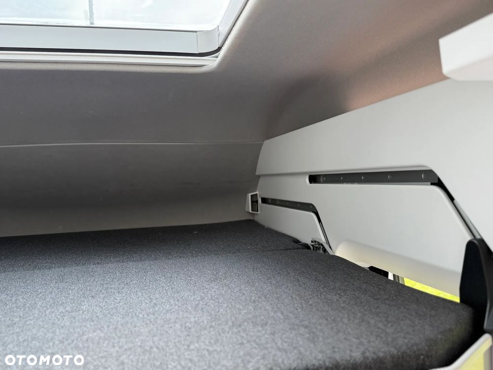Volkswagen Grand California - 13