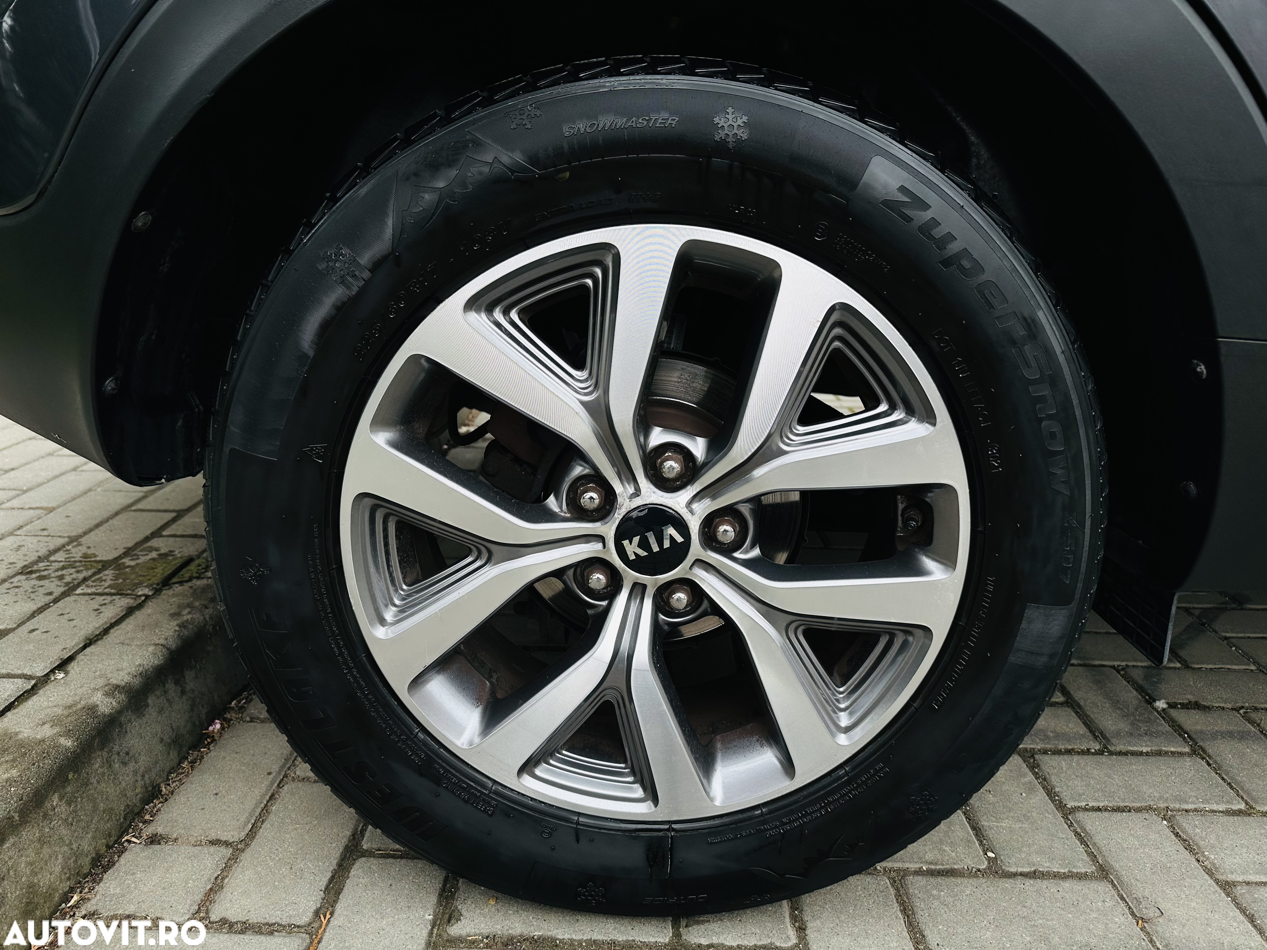 Kia Sportage 1.6 GDI 2WD Dream-Team Edition - 38