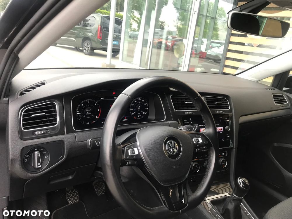 Volkswagen Golf 1.6 TDI BMT Comfortline - 17