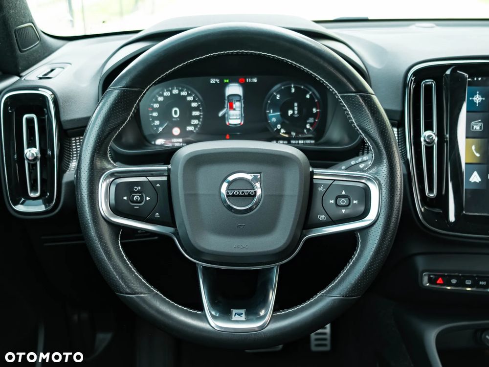 Volvo XC 40 D4 AWD R-Design - 17