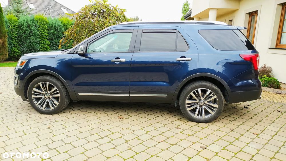 Ford Explorer - 36