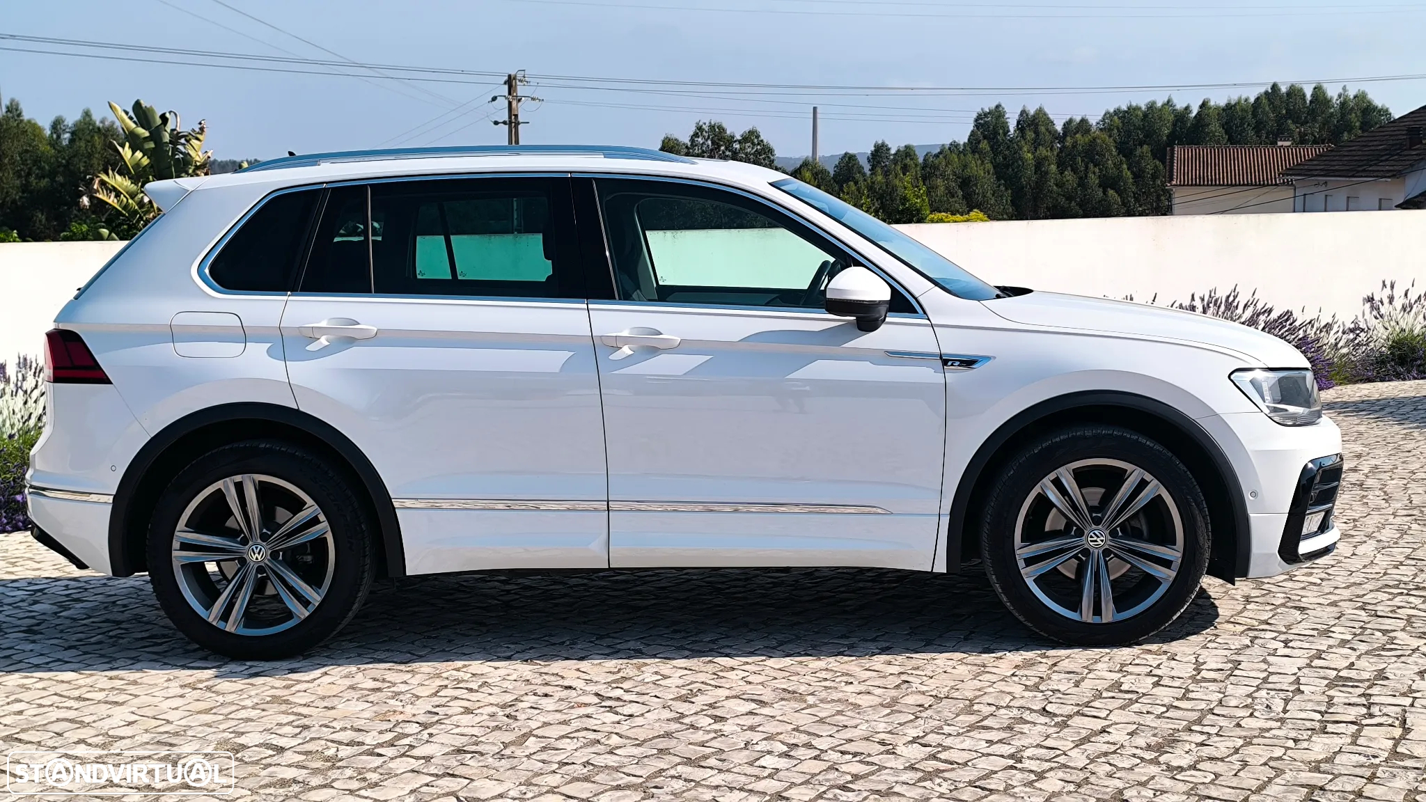 VW Tiguan 2.0 TDI R-Line - 2