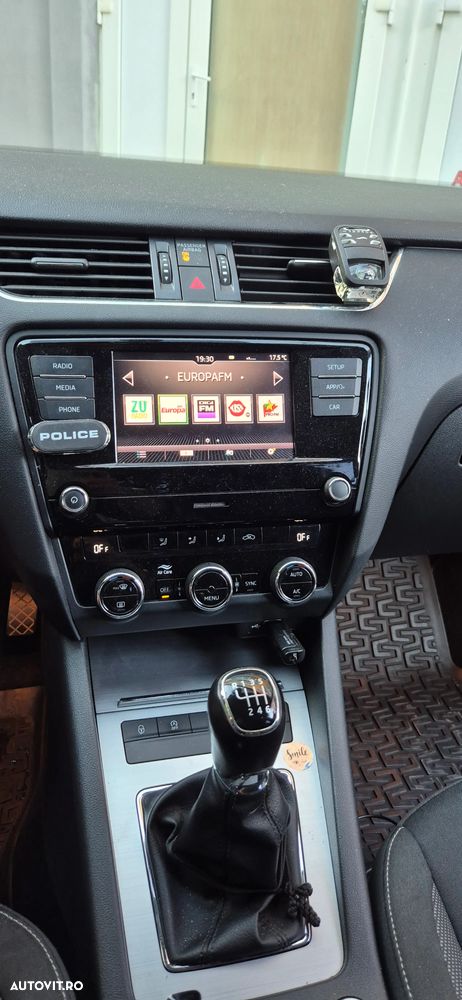 Skoda Octavia 2.0 TDI Ambition - 10
