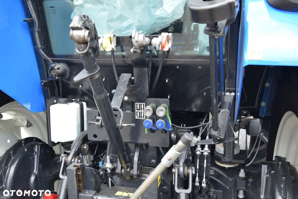 New Holland TD5.85 - 12