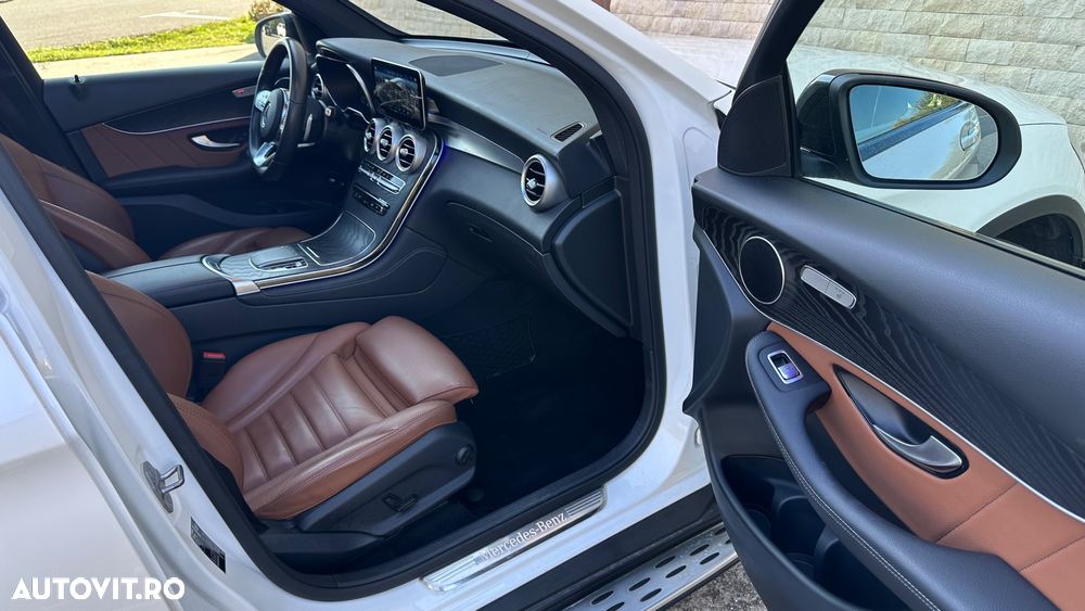 Mercedes-Benz GLC Coupe 350 e 4Matic 7G-TRONIC AMG Line - 7