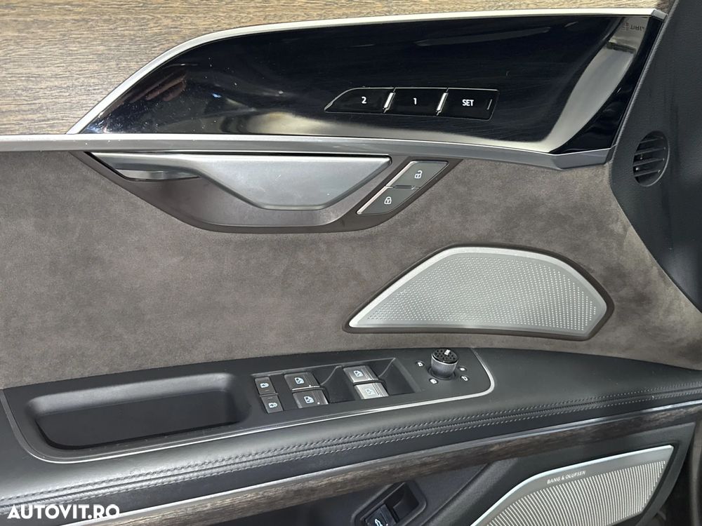 Audi A8 - 15
