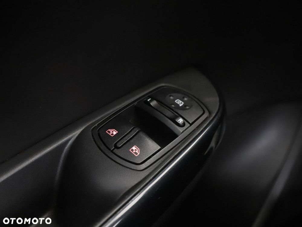 Opel Corsa - 32