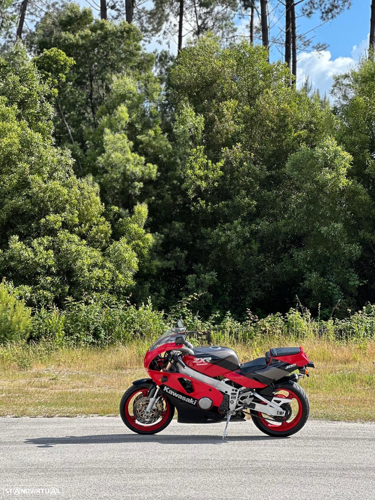Kawasaki ZRX ZXR 400 - 8