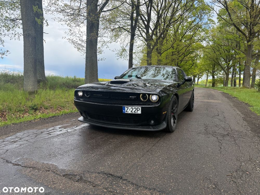 Dodge Challenger - 19