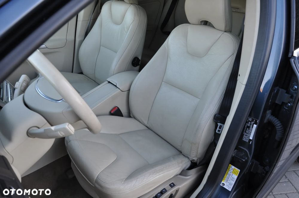 Volvo XC 60 - 23