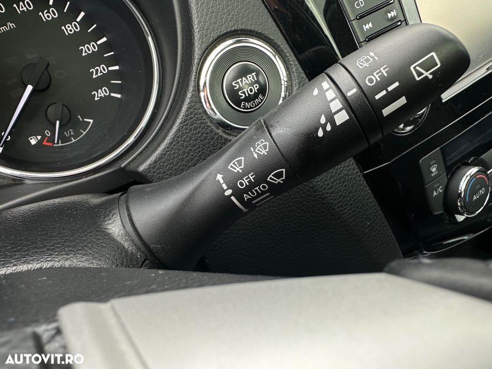 Nissan Qashqai 1.6 DCI Start/Stop 4X4-i Tekna - 32