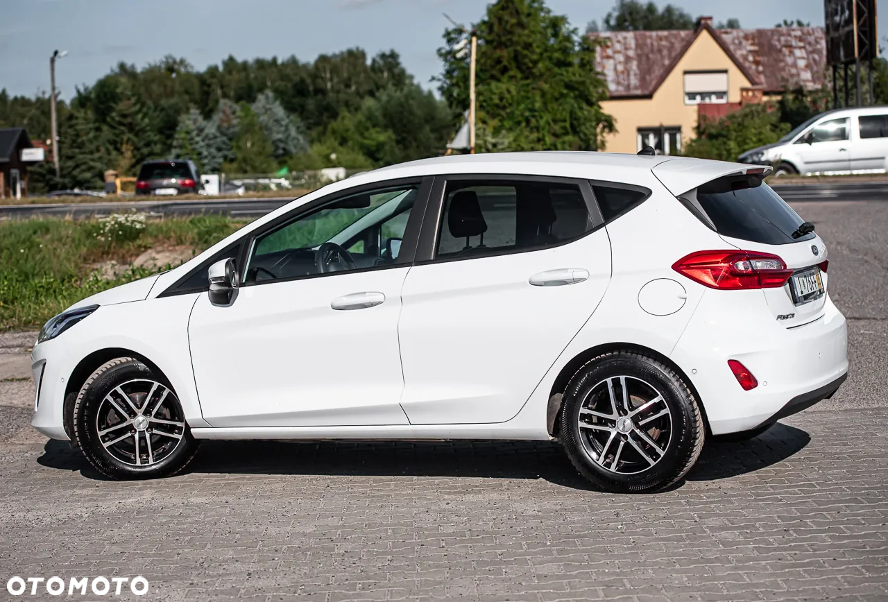 Ford Fiesta - 10
