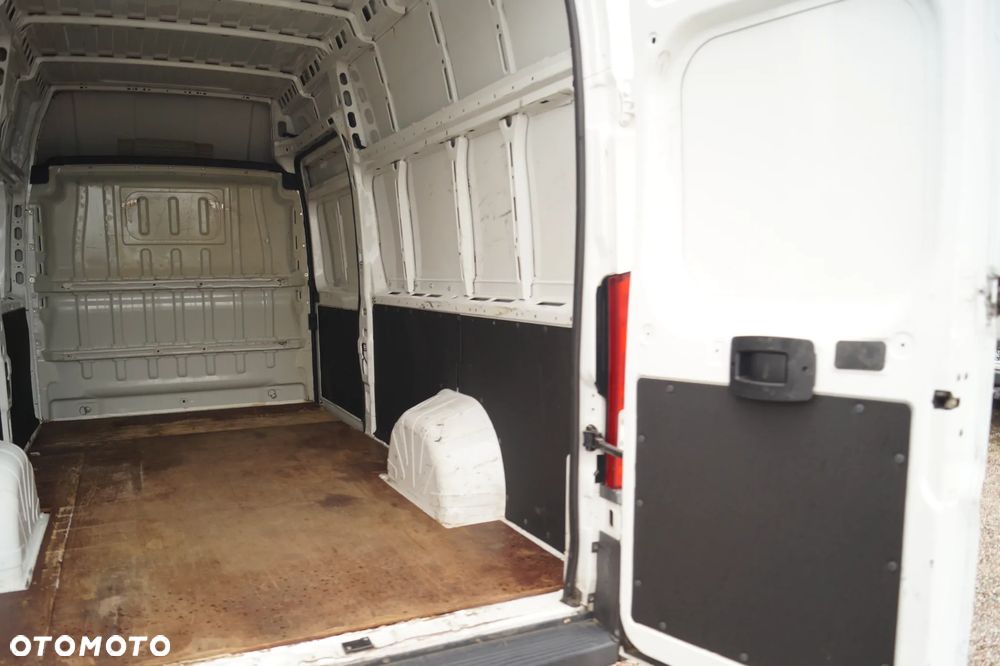 Peugeot BOXER - 28