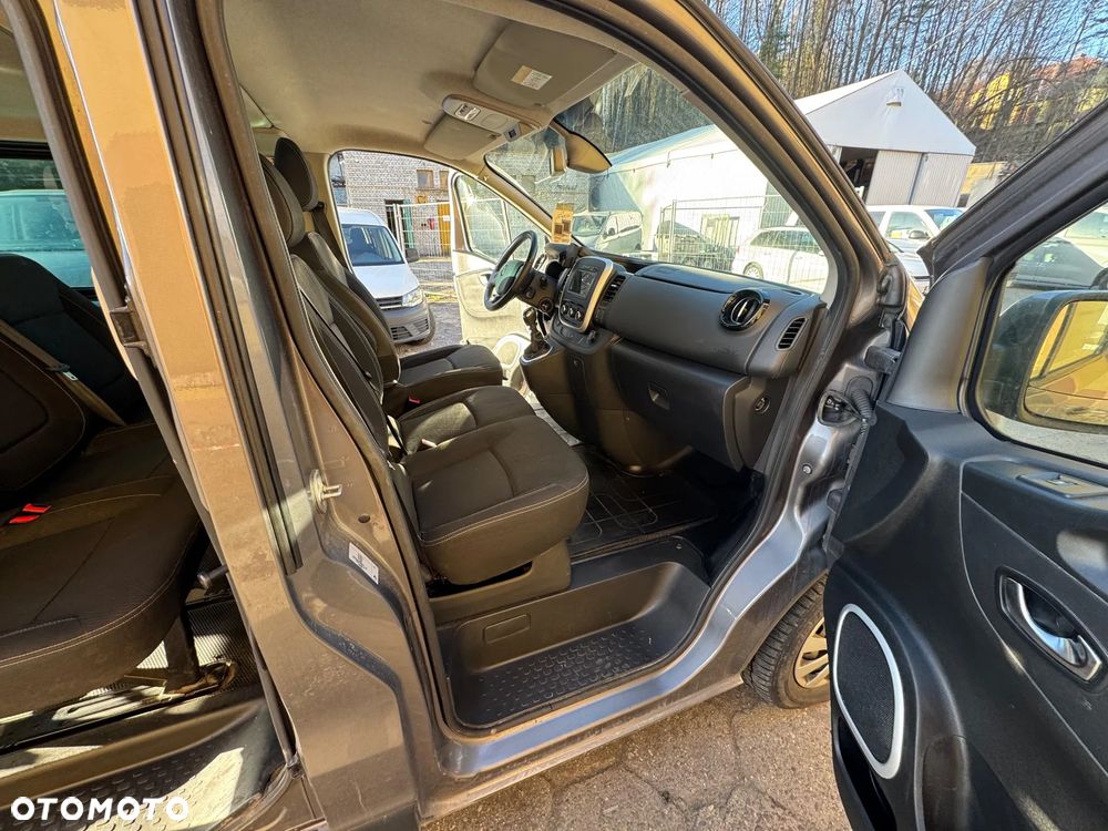 Renault Trafic 2.0 dCi - 10