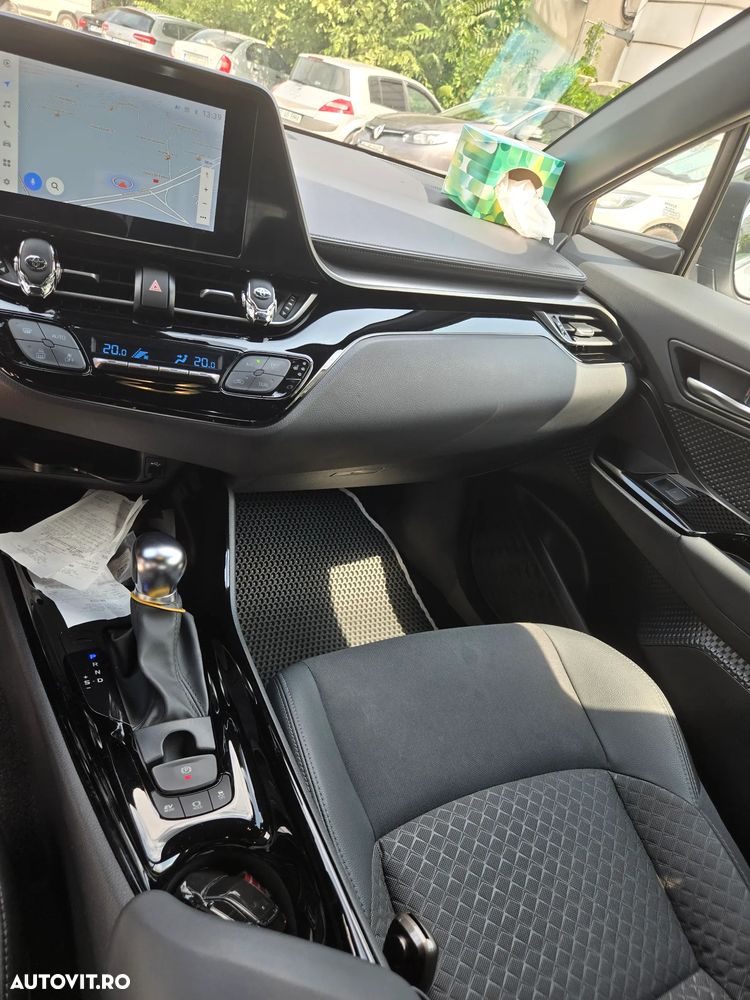 Toyota C-HR - 6