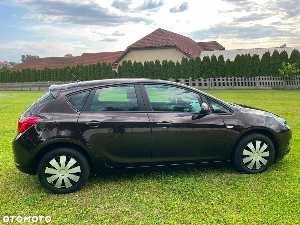 Opel Astra 1.6 Style - 24