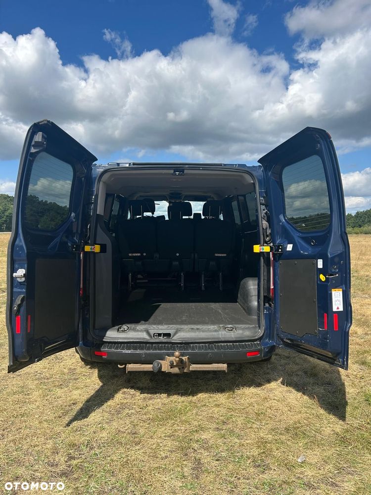 Ford TRANSIT CUSTOM - 11