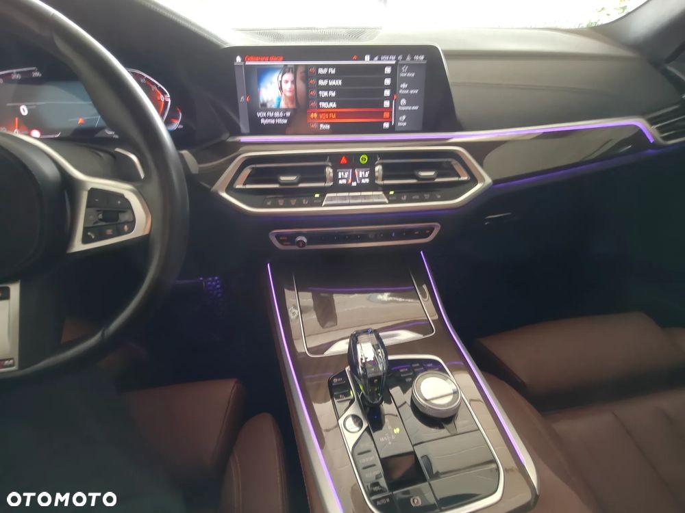 BMW X5 xDrive40i - 18
