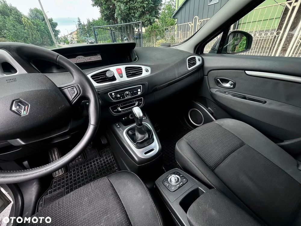 Renault Scenic 2.0 16V Privilege CVT - 22