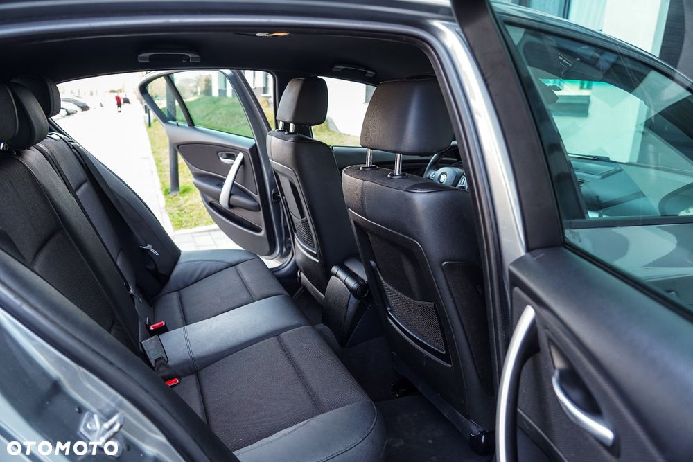 BMW Seria 1 120d - 9