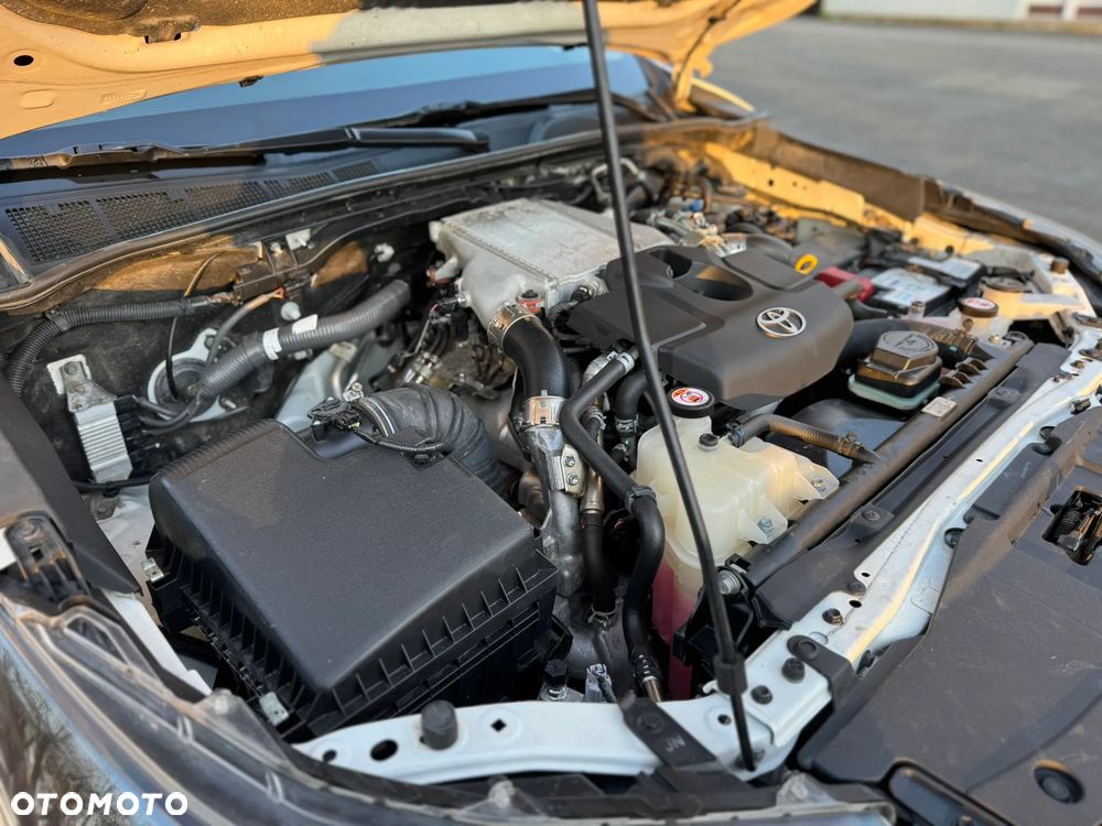 Toyota Hilux 2.4 D-4D Double Cab DLX 4x4 - 36