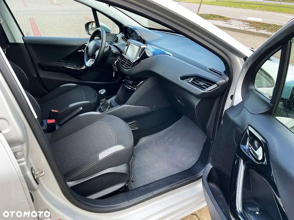 Peugeot 208 1.2 VTi Active Pack - 14