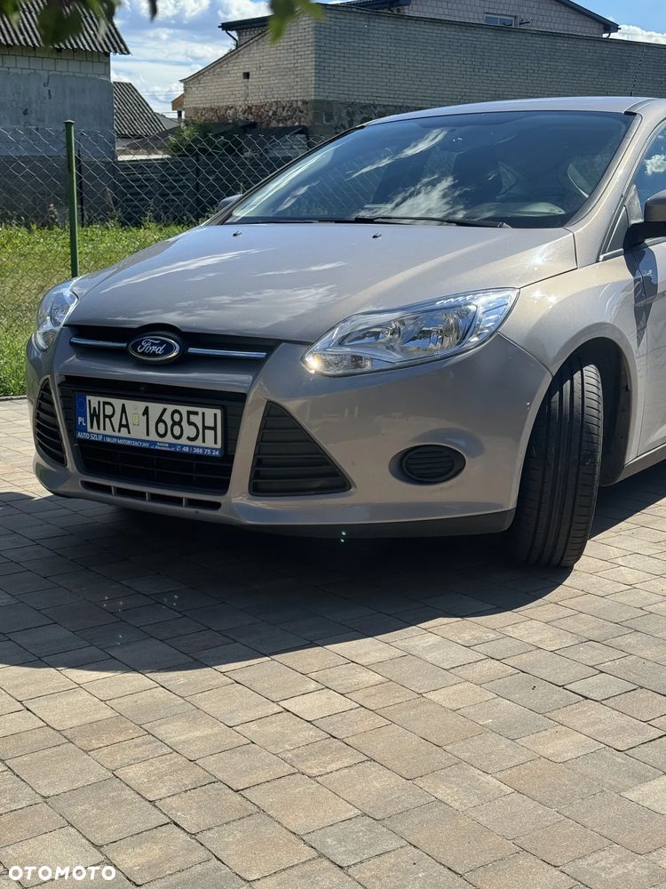 Ford Focus 1.6 Ambiente - 1