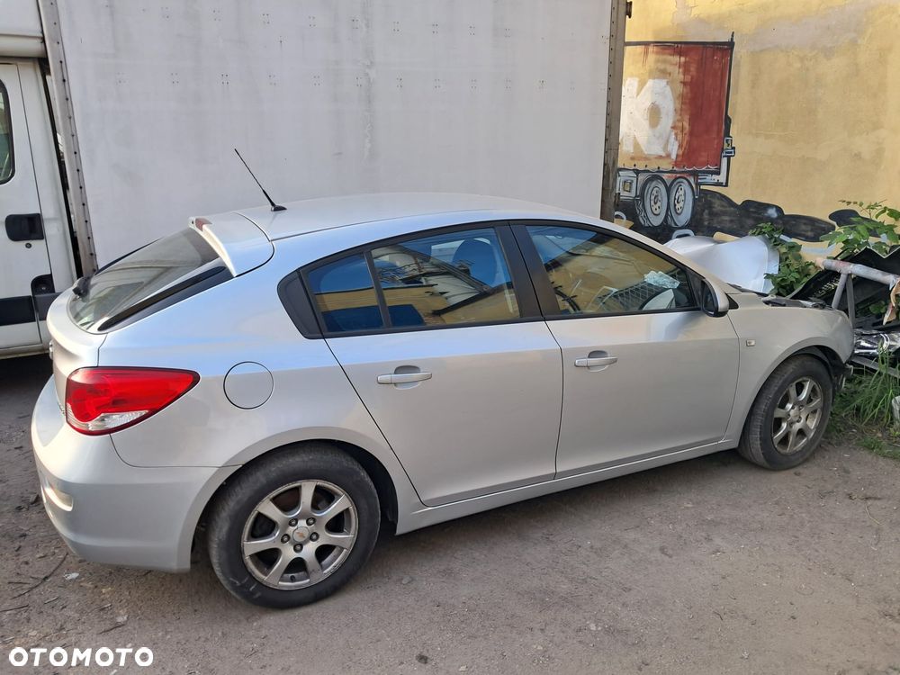 Chevrolet Cruze 1.7 D LT+ - 1
