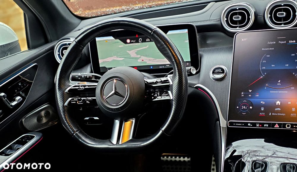 Mercedes-Benz GLC 300 d 4Matic 9G-TRONIC AMG Line Advanced - 17