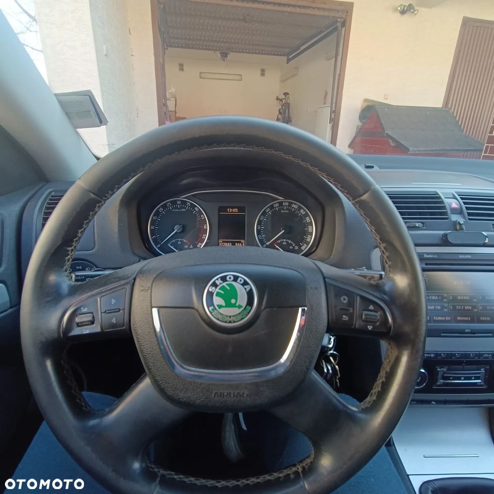 Skoda Octavia 2.0 TDI DPF Ambiente - 14