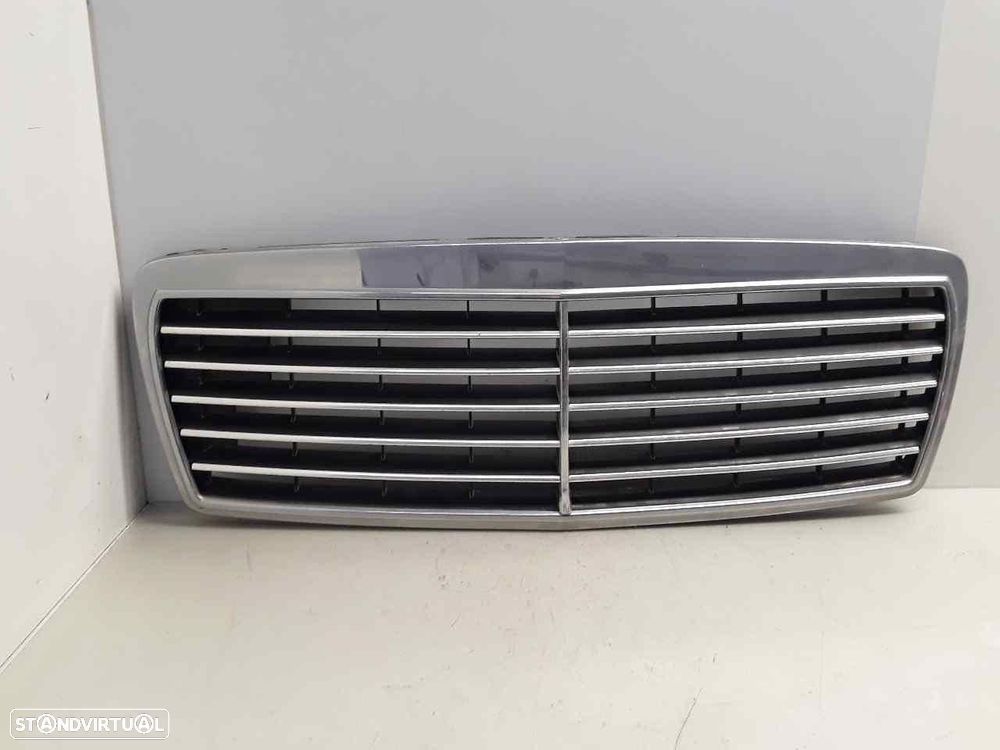 GRELHA DA FRENTE MERCEDES-BENZ CLASE E BM 210 BERLINA - 1