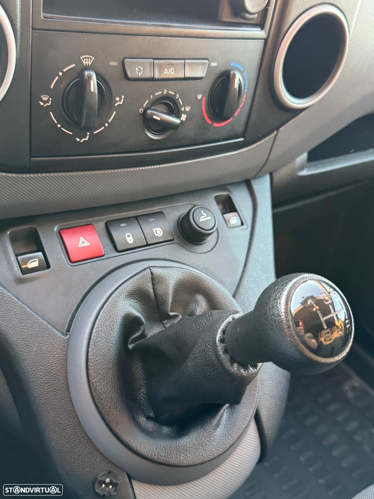 Citroën Berlingo 1.6 BlueHDI L1 3L 100cv IVA DEDUTÍVEL - 18