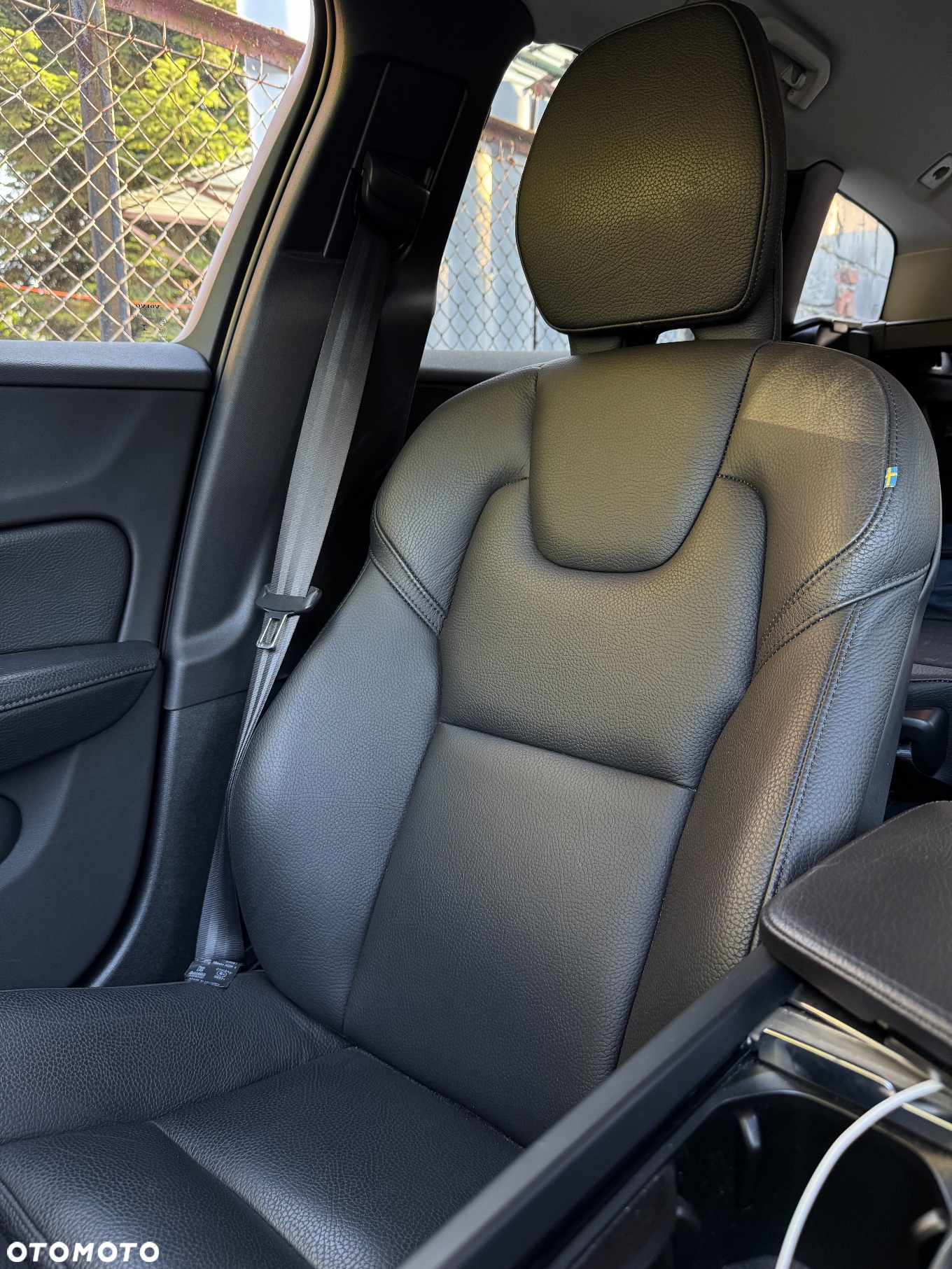 Volvo V60 B5 B R-Design - 7