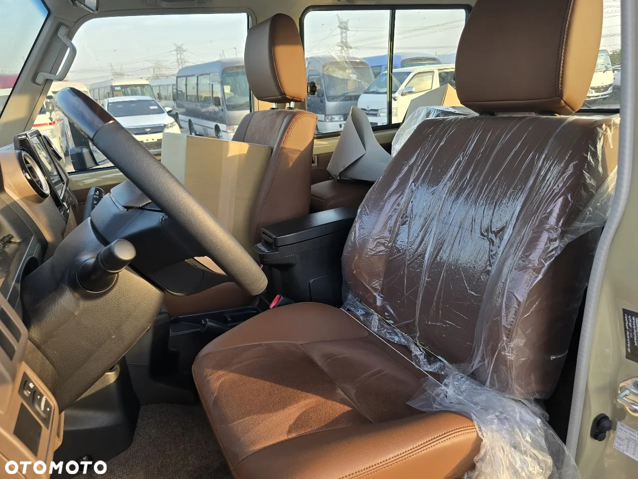 Toyota Land Cruiser - 7