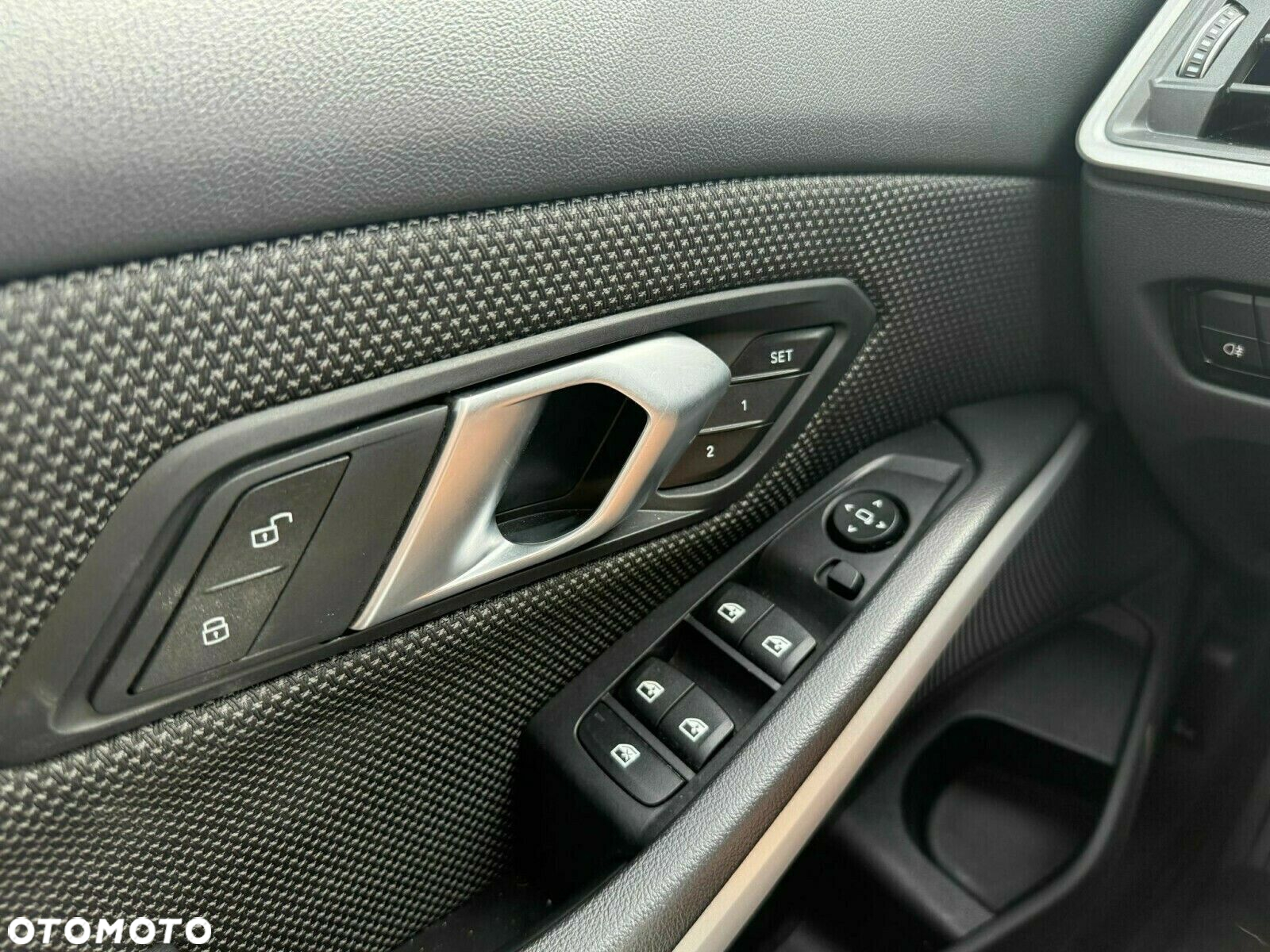 BMW Seria 3 318i Advantage - 25