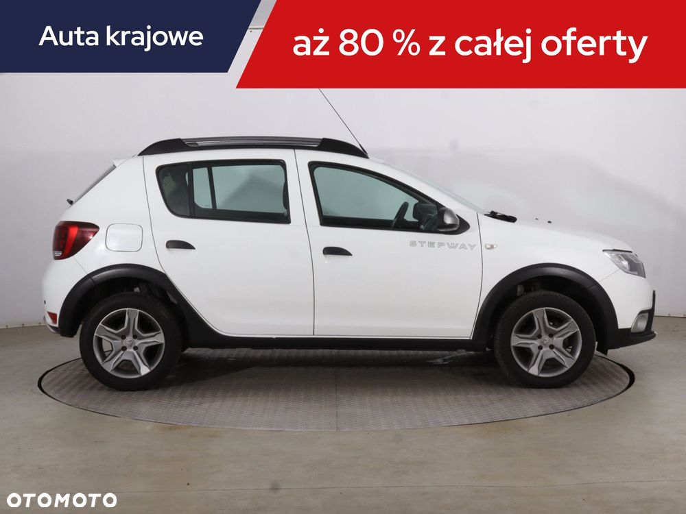 Dacia Sandero - 8