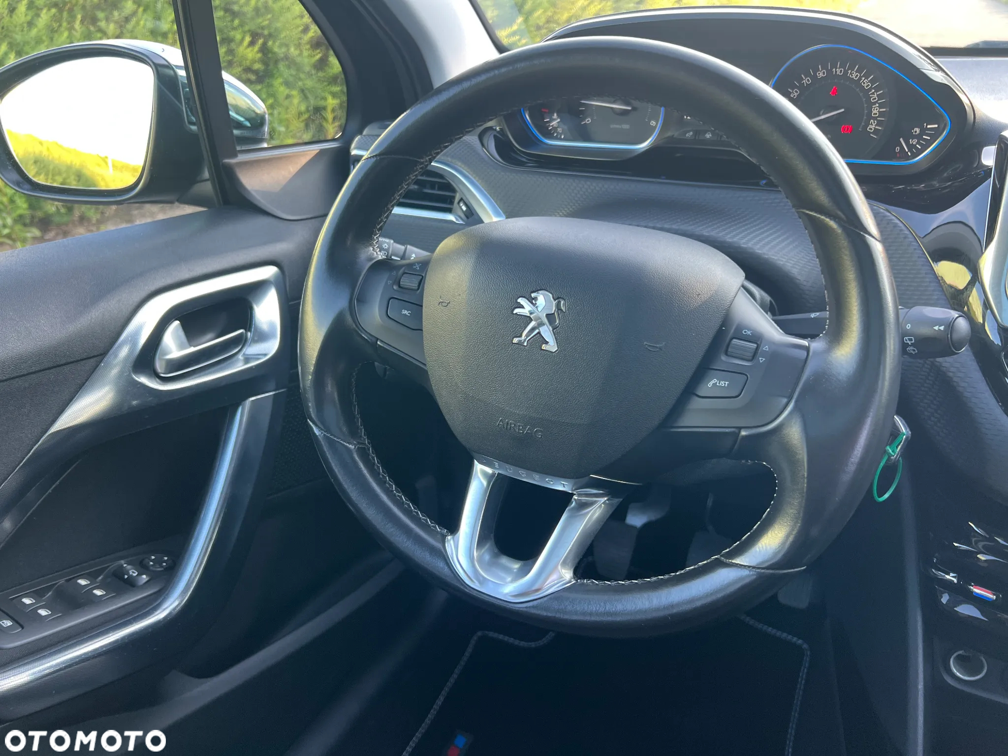 Peugeot 2008 - 30