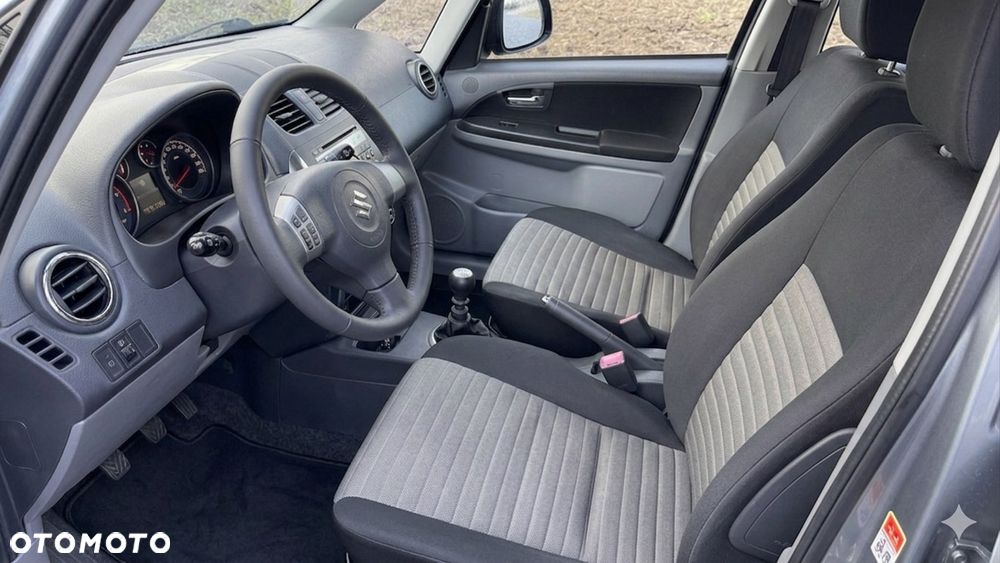 Suzuki SX4 2.0 DDiS 4x4 Style - 11