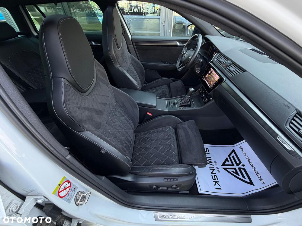 Skoda Superb 2.0 TDI 4x4 DSG Sportline - 18