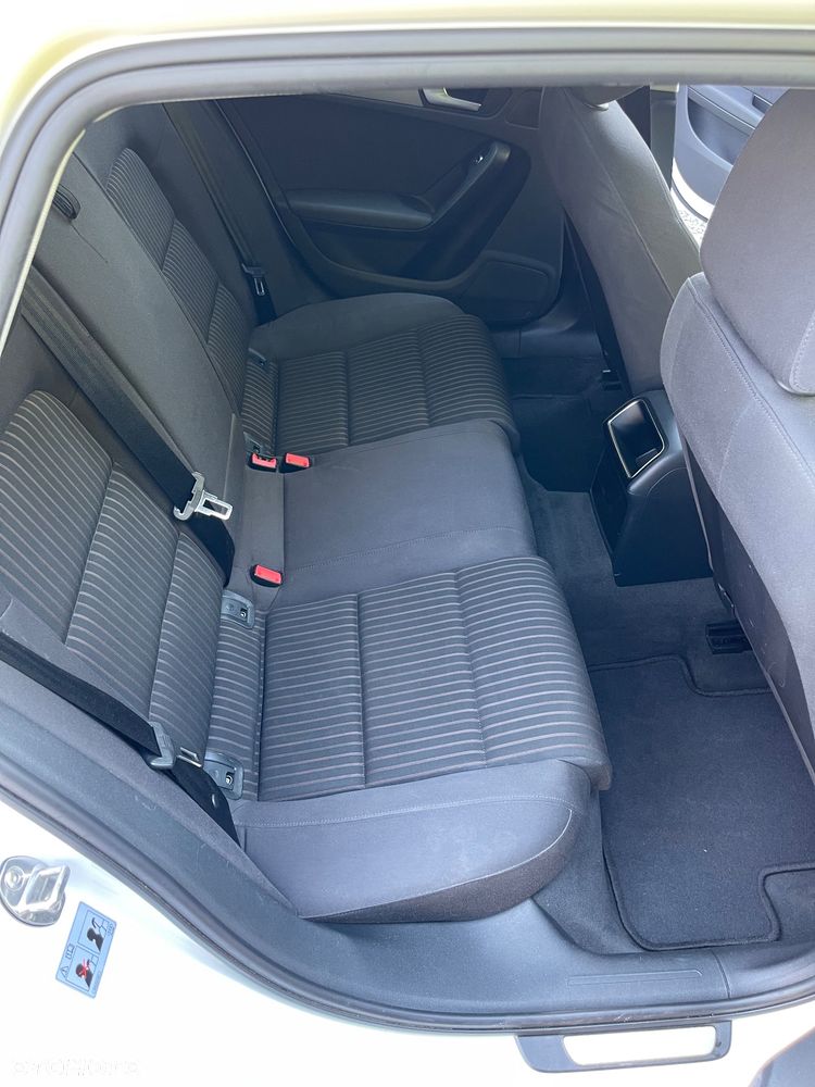 Audi A4 Avant 2.0 TDI DPF Ambition - 12