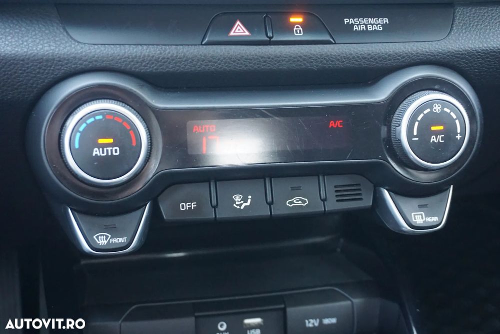 Kia Stonic - 8