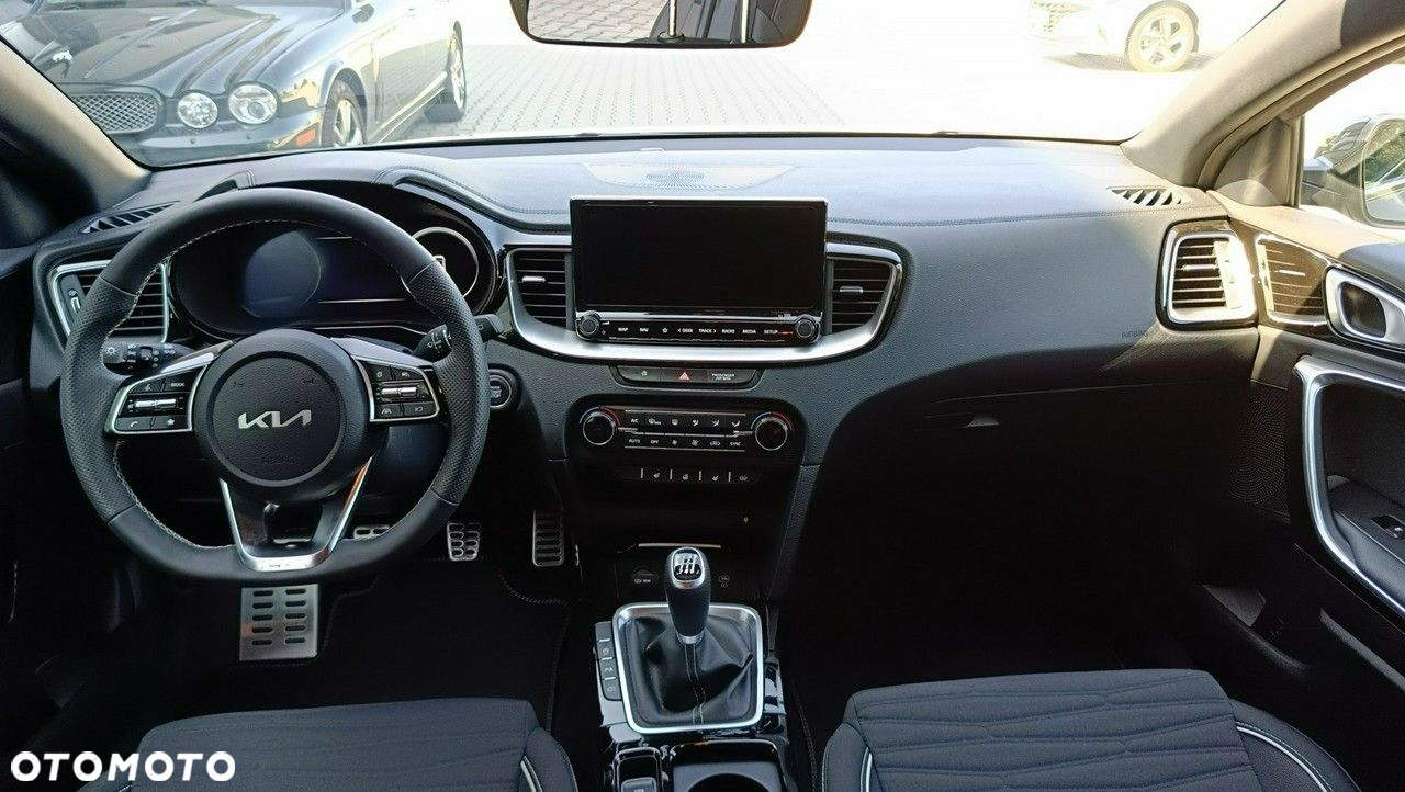 Kia ProCeed 1.5 T-GDI GT Line - 13
