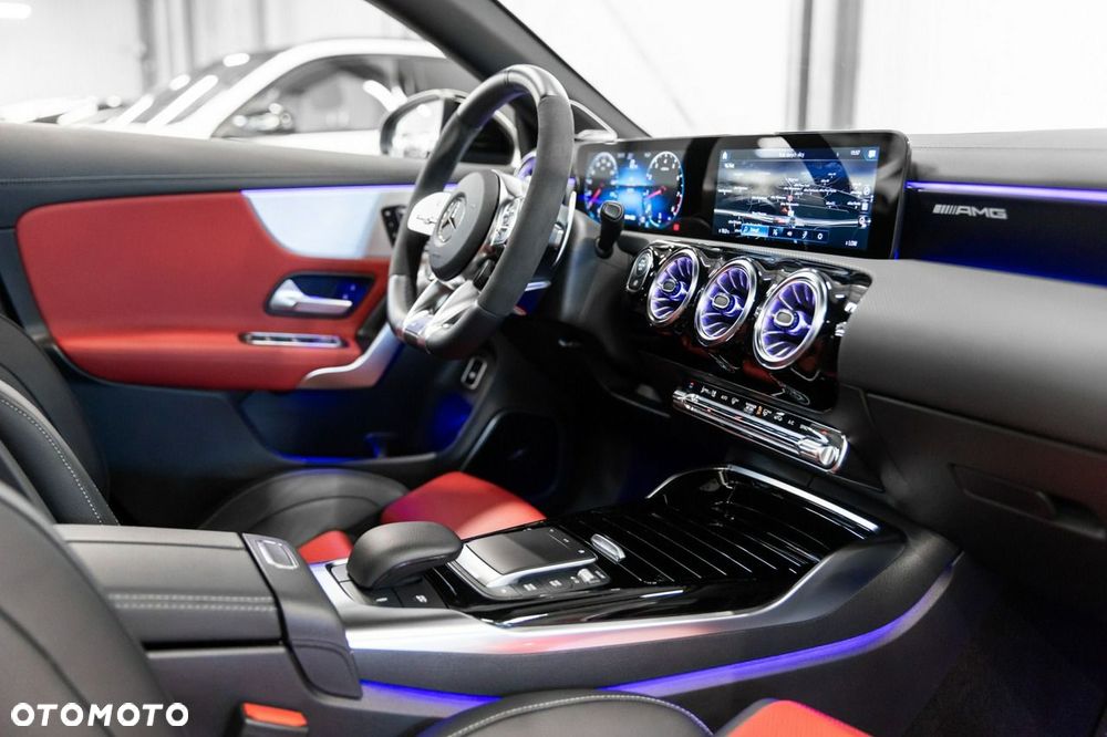 Mercedes-Benz CLA AMG 45 S 4-Matic+ 8G-DCT - 35