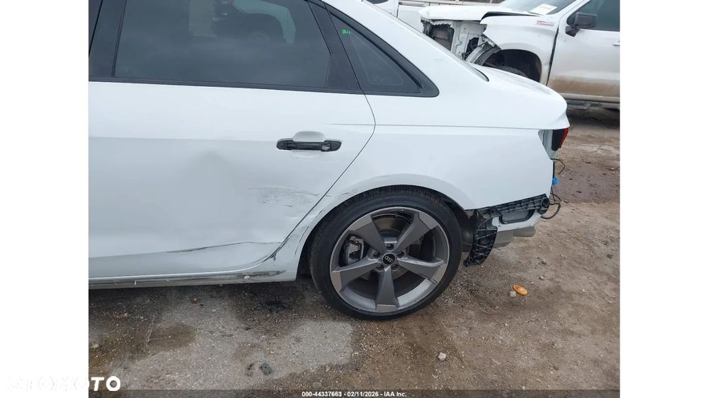 Audi A4 Limousine - 9