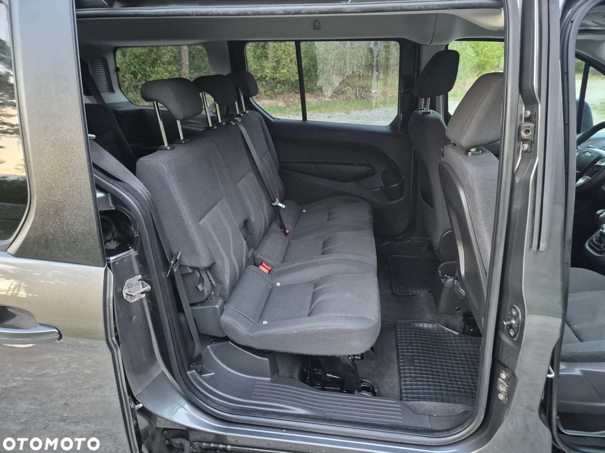 Ford Tourneo Connect 1.6 TDCi Trend - 23