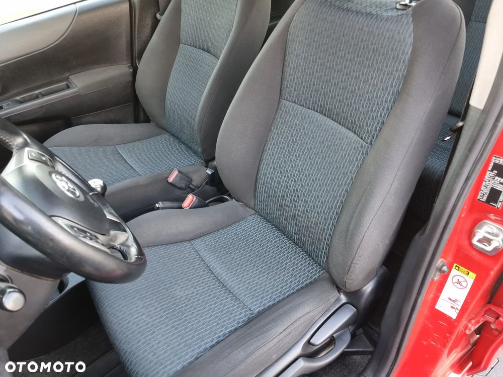 Toyota Yaris 1.33 VVT-i Comfort - 11